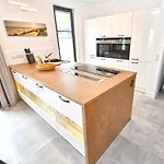 Levante In - Gartenwohnung Mit Kamin, Sauna, Terrasse *