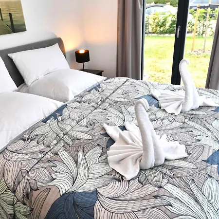 Levante In - Gartenwohnung Mit Kamin, Sauna, Terrasse Binz