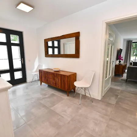 Levante In - Gartenwohnung Mit Kamin, Sauna, Terrasse Villa Binz