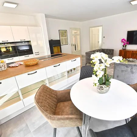 Villa Levante In - Gartenwohnung Mit Kamin, Sauna, Terrasse Binz