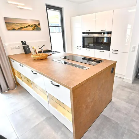 Levante In - Gartenwohnung Mit Kamin, Sauna, Terrasse *
