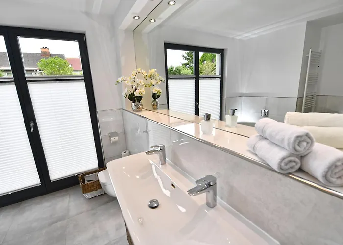Levante In - Gartenwohnung Mit Kamin, Sauna, Terrasse Binz